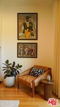 812 N Harper Ave in Los Angeles, CA - Building Photo - Building Photo