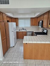 2035 E Kern Ave in Tulare, CA - Building Photo - Building Photo