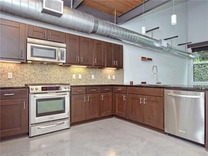 2205 N Lamar Blvd-Unit -412 in Austin, TX - Building Photo - Building Photo