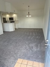 1372 Nicolette Ave, Unit #1636 in Chula Vista, CA - Foto de edificio - Building Photo