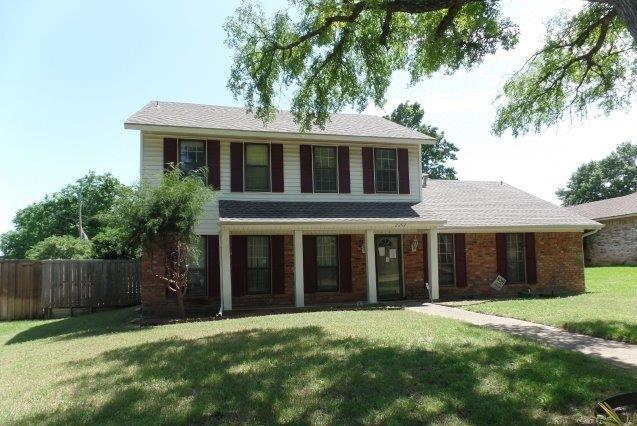 property at 2202 Shannon Ln