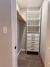 549 Blue Point Rd in Farmingville, NY - Building Photo - Building Photo