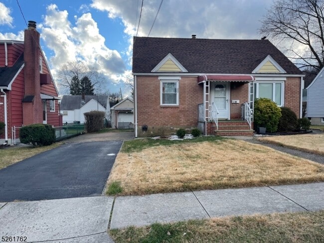 125 Livingston St in Clifton, NJ - Building Photo - Building Photo