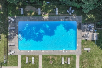 Meadow Brook in Butler, PA - Building Photo - Building Photo