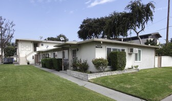 2101 W Ball Rd in Anaheim, CA - Building Photo