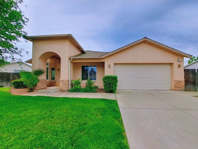 property at 6527 N Lodi Ave