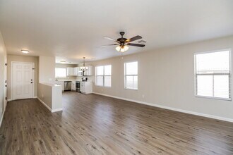 6079 S Wilson Dr in Chandler, AZ - Building Photo - Building Photo