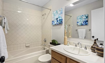 1815 S Deframe St in Lakewood, CO - Building Photo - Building Photo