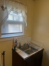 667 Rutherford Ave, Unit #1 in Trenton, NJ - Foto de edificio - Building Photo