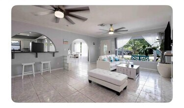 536 NW 43rd St in Oakland Park, FL - Building Photo - Building Photo