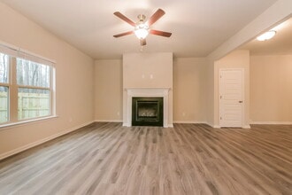 1012 Elswick Ln in Hampton, GA - Building Photo - Building Photo