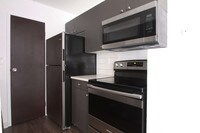 Luxury Kitchen - Squire Apartamentos in Denver, Colorado