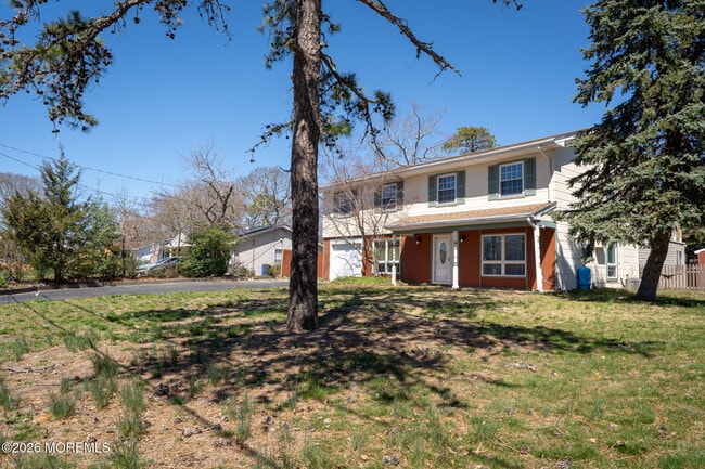 406 Lawrence Dr in Lanoka Harbor, NJ - Building Photo - Building Photo