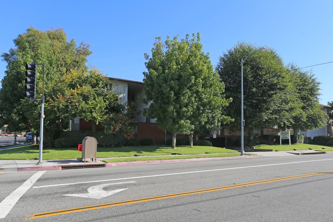 Wilson Apartments in Glendale, CA - Building Photo