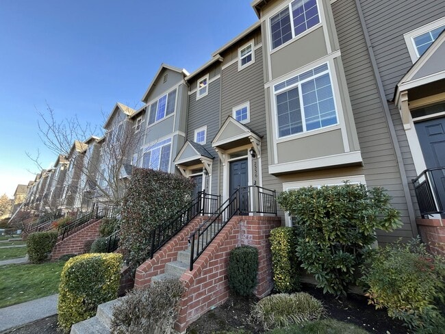 property at 2336 NW Oak Knoll Pl