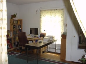 1034 E Johnson St, Unit JO1 in Madison, WI - Building Photo - Building Photo