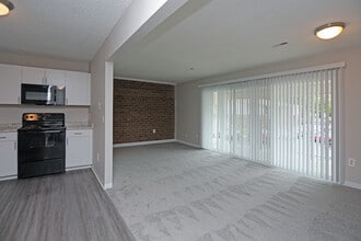 LivGreen Gardens in Greensboro, NC - Building Photo - Building Photo