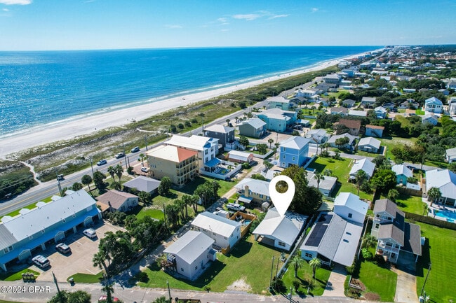121 1st St in Panama City Beach, FL - Building Photo - Building Photo