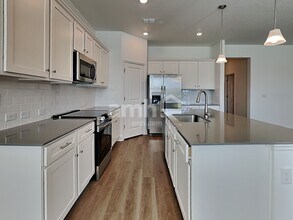 6361 Atlantic Bch Ave in Wesley Chapel, FL - Building Photo - Building Photo