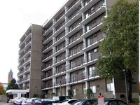 Springfield Towers in Springfield, OH - Foto de edificio - Building Photo