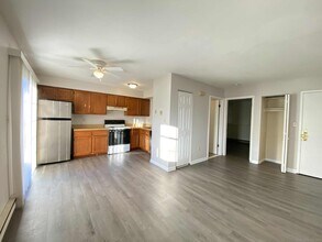 99 Aspetuck Vlg in New Milford, CT - Building Photo - Building Photo