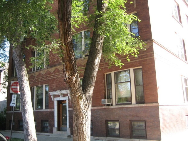 1401 N Wicker Park Ave, Unit SG in Chicago, IL - Foto de edificio