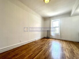 936 West End Ave in New York, NY - Building Photo