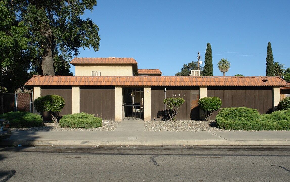 515 N Church St in Visalia, CA - Building Photo