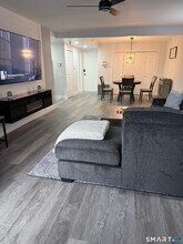 140 Captain Thomas Blvd in West Haven, CT - Building Photo - Building Photo