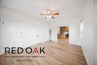 211 S El Molino Ave, Unit 7 in Pasadena, CA - Building Photo - Building Photo