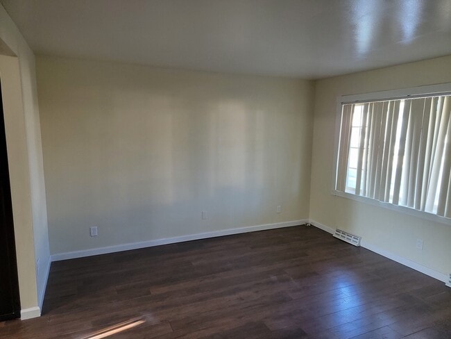property at 3232 S Auburn Dr