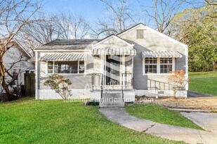 614 Rutledge Dr in Midfield, AL - Building Photo