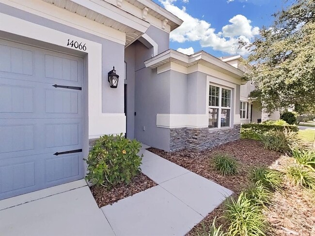 14066 Finsbury Dr in Spring Hill, FL - Building Photo - Building Photo