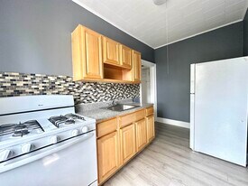 140 Carlton Ave in Jersey City, NJ - Building Photo