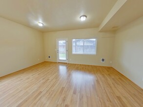 3462 Alder Alley in Eugene, OR - Building Photo - Building Photo