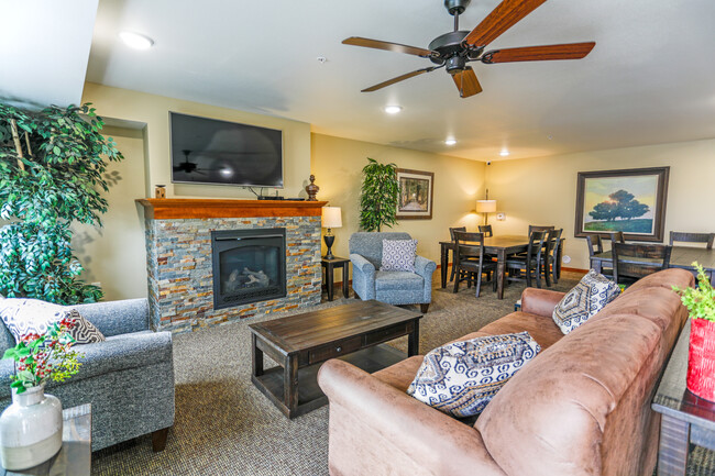 Mayhew Apartments in Sauk Rapids, MN - Foto de edificio - Interior Photo