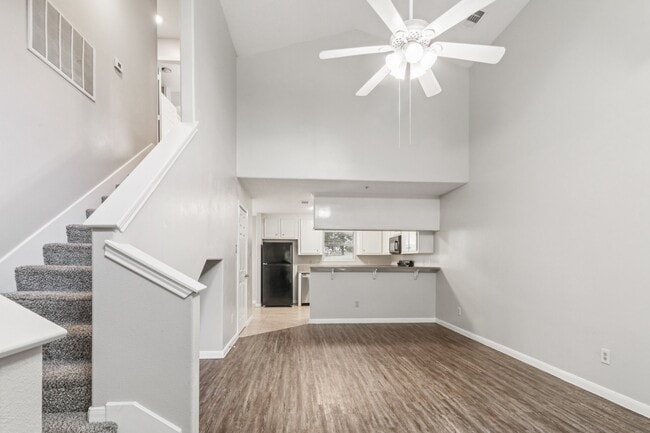 100 Westpark Dr in Conroe, TX - Building Photo - Building Photo