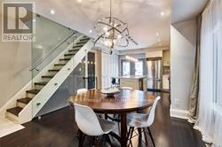 525 Milverton Blvd in Toronto, ON - Building Photo - Building Photo