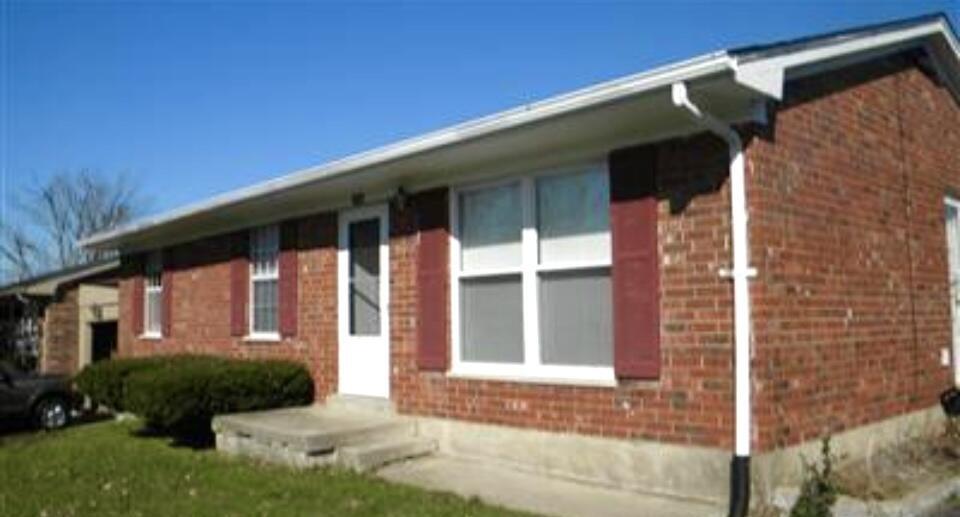 3760 Red River Dr in Lexington, KY - Building Photo