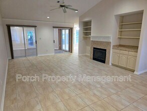 303 Shoreline Dr in Gulf Breeze, FL - Building Photo - Building Photo