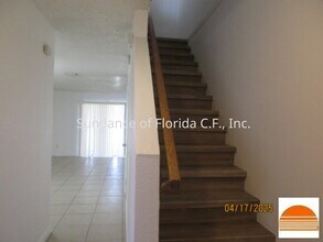 201 Royal Palm Dr in Kissimmee, FL - Foto de edificio - Building Photo