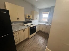 1158 Mulberry St in Harrisburg, PA - Foto de edificio - Building Photo