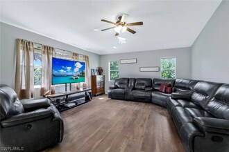 1501 Senior Ct in Lehigh Acres, FL - Building Photo - Building Photo