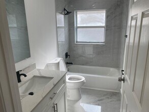 8764 Thames River Dr in Boca Raton, FL - Building Photo - Building Photo