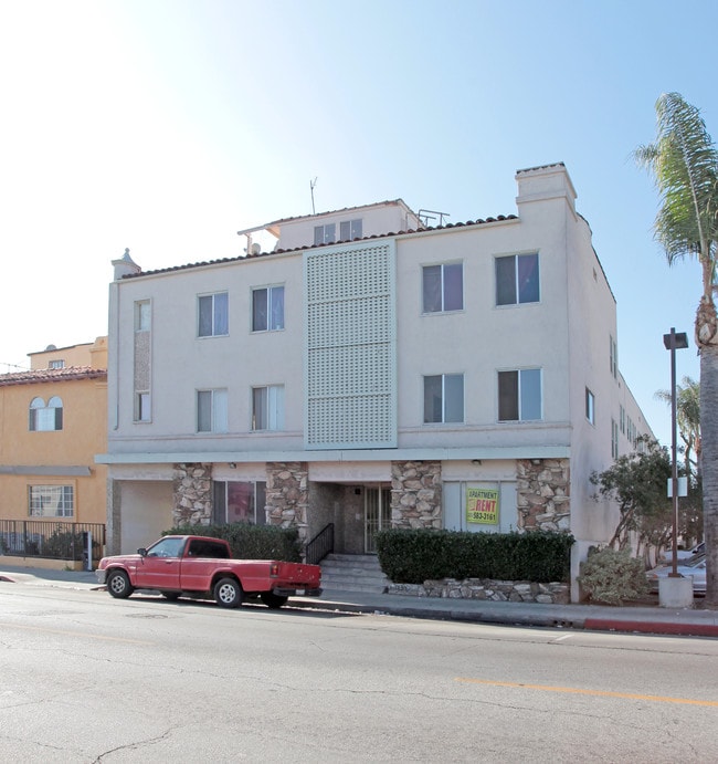 7135 Seville Ave in Huntington Park, CA - Building Photo - Building Photo