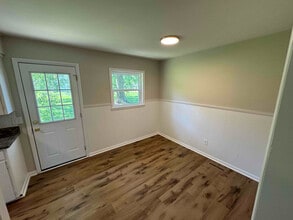 922 W Pearl St in Aurora, MO - Building Photo - Building Photo