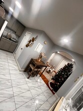 1031 Flora St, Unit 1 in Elizabeth, NJ - Building Photo - Building Photo