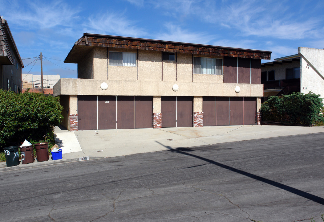 925 Pepper St in El Segundo, CA - Building Photo