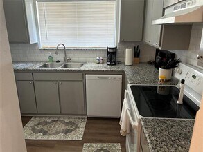 509 Crowley Rd in Arlington, TX - Building Photo - Building Photo