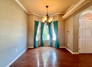 6805 36th St in Lubbock, TX - Foto de edificio - Building Photo